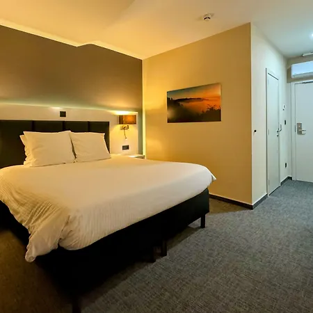 Hotel L'amandier Libramont-Chevigny