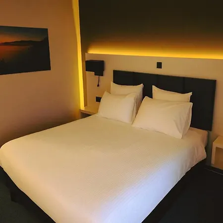 Hotel L'amandier Libramont-Chevigny